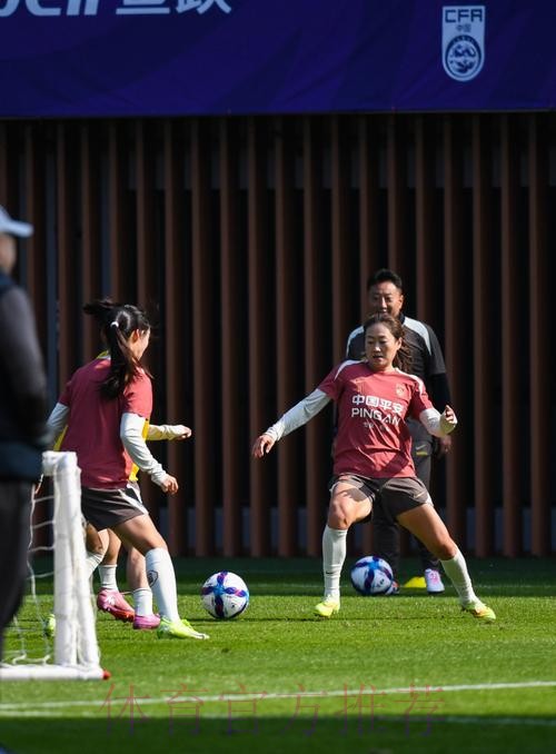 打造“干净的国家队” 男女足国家队接受反兴奋剂培训